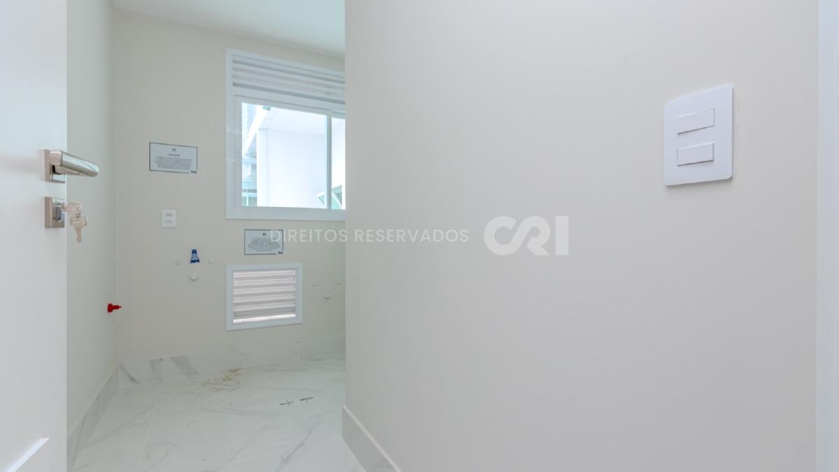 Apartamento com 3 suítes no Horizon Residence no Centro de Balneário Camboriú