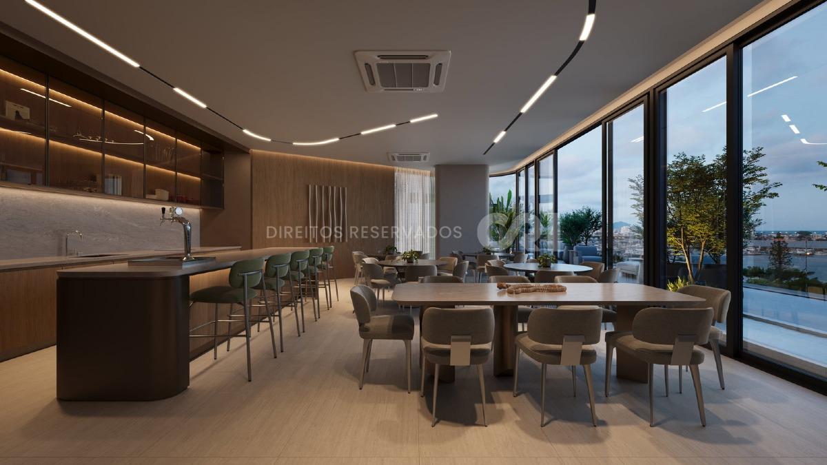 Apartamento com 4 dormitórios no Edifício Sun Park no Fazenda, Itajaí