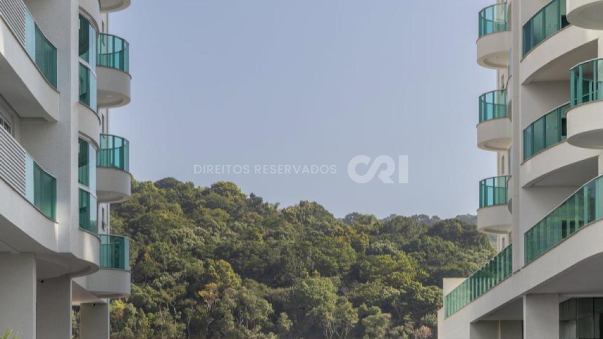 Apartamento com 3 Suítes na Reserva Figueira Brava Beach na Praia Brava em Itajaí