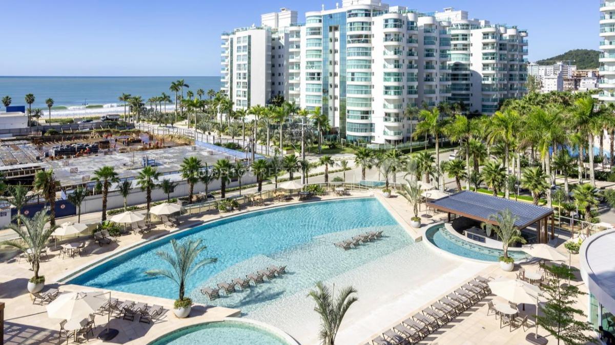 Apartamento com 3 Suítes na Reserva Figueira Brava Beach na Praia Brava em Itajaí