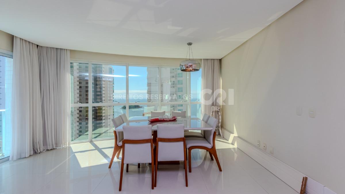 COPA: Apartamento com 3 Suítes no Dolce Vitta no Centro de Balneário Camboriú