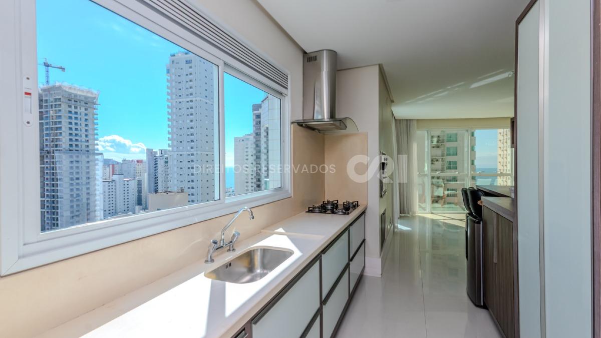COPA: Apartamento com 3 Suítes no Dolce Vitta no Centro de Balneário Camboriú