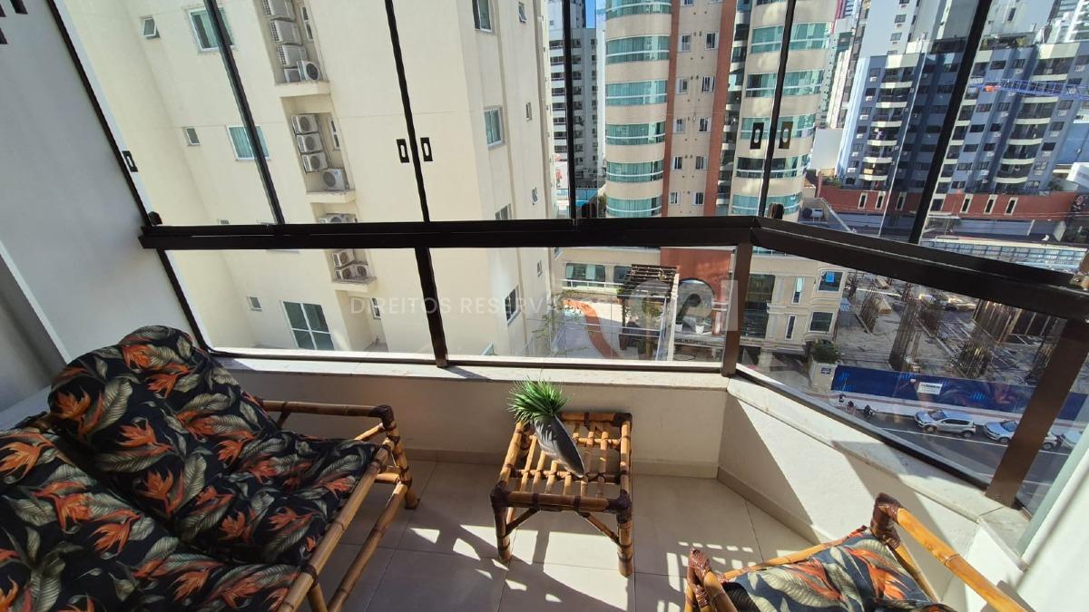 COPA: Apartamento com 2 Quartos no Residencial Anelise no Centro de Balneário Camboriú