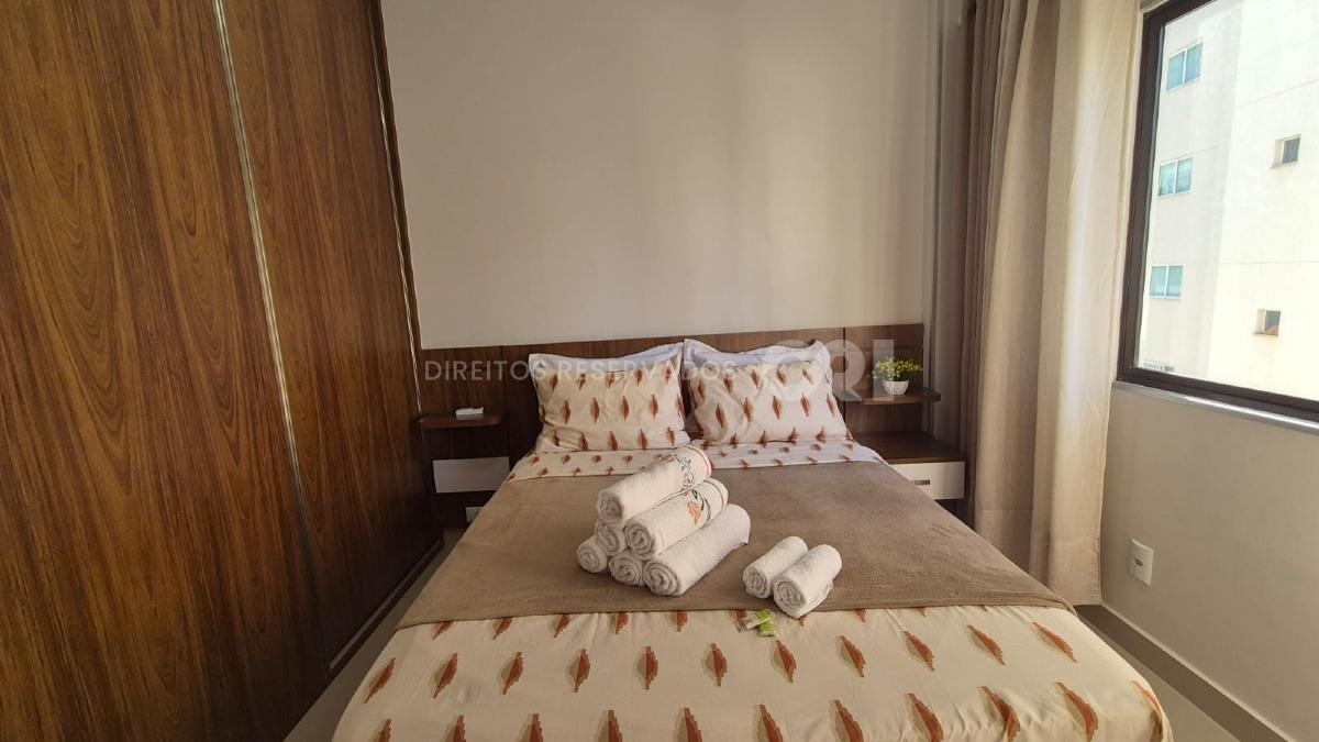 COPA: Apartamento com 2 Quartos no Residencial Anelise no Centro de Balneário Camboriú