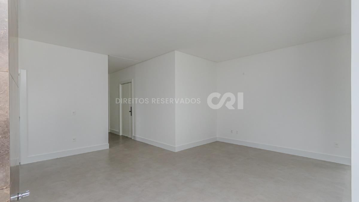 Apartamento 127m² com 3 Suítes no Edifício Jardim Itália na Meia Praia em Itapema