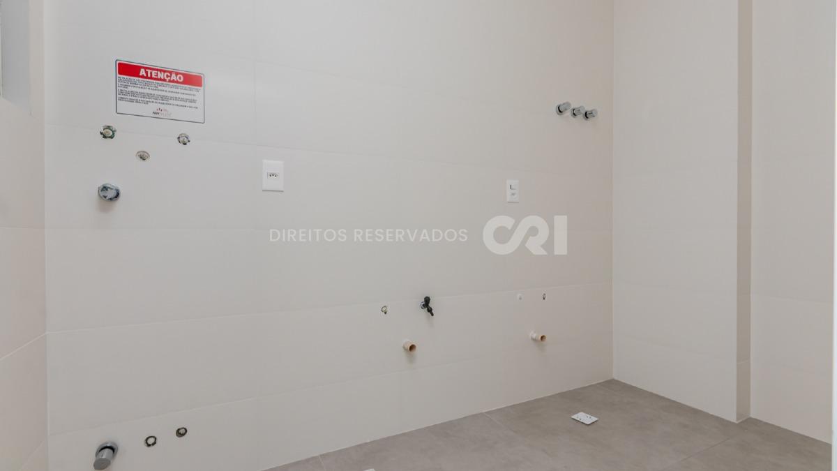 Apartamento 127m² com 3 Suítes no Edifício Jardim Itália na Meia Praia em Itapema