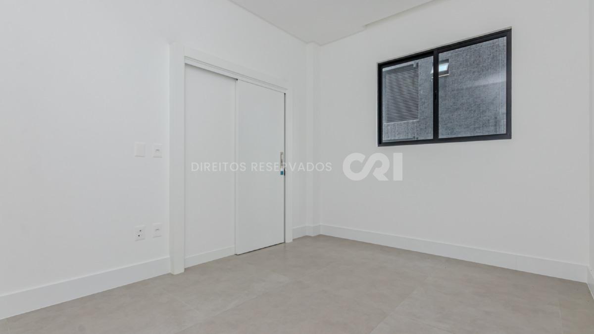 Apartamento 127m² com 3 Suítes no Edifício Jardim Itália na Meia Praia em Itapema