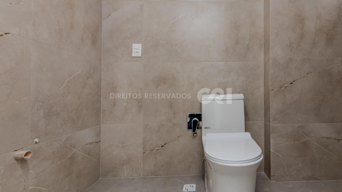 Apartamento 127m² com 3 Suítes no Edifício Jardim Itália na Meia Praia em Itapema
