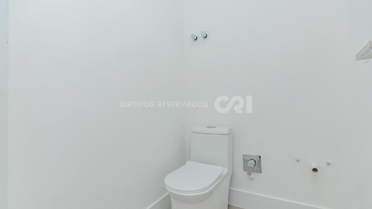 Apartamento 127m² com 3 Suítes no Edifício Jardim Itália na Meia Praia em Itapema