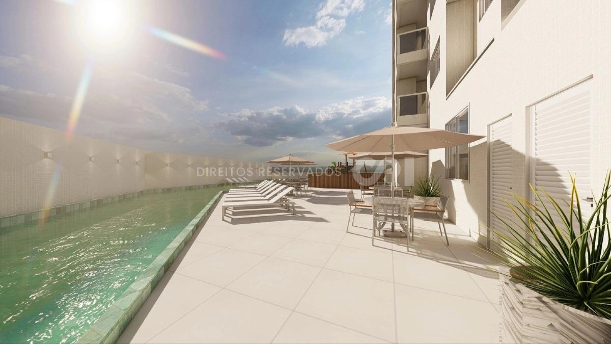 Apartamento com 3 Suítes no Adonai Residence na Meia Praia em Itapema