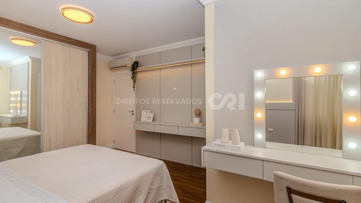 COPA: Apartamento com 03 Suítes no Edifício Atacama no Centro de Balneário Camboriú