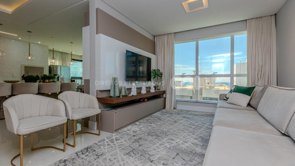 Apartamento com 4 suítes vista mar no Residencial Villa de Siena na Meia Praia em Itapema