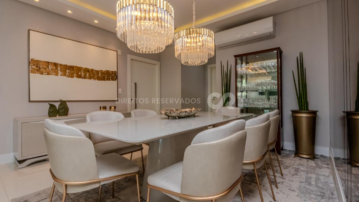 Apartamento com 4 suítes vista mar no Residencial Villa de Siena na Meia Praia em Itapema