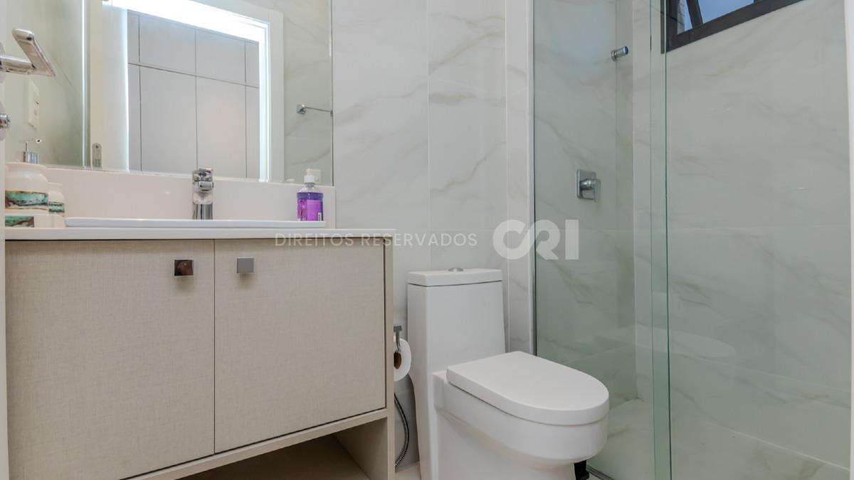 Apartamento com 4 suítes vista mar no Residencial Villa de Siena na Meia Praia em Itapema