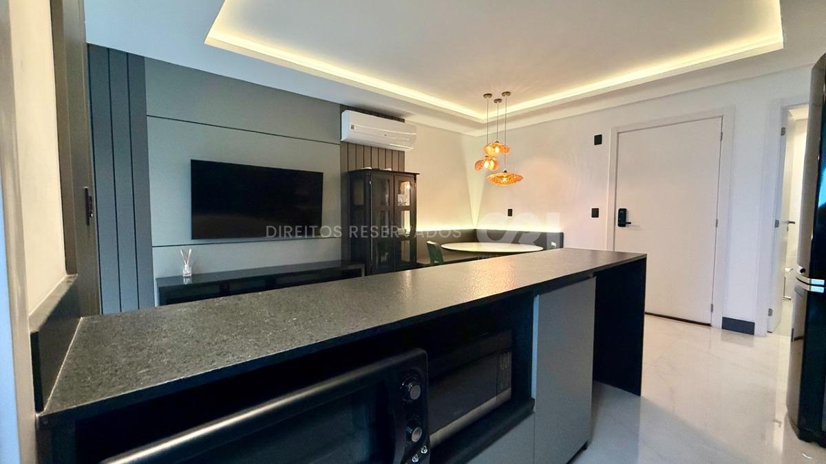 Apartamento 72m² com 2 Suítes no Edifício Magnifique em Balneário Perequê, Porto Belo