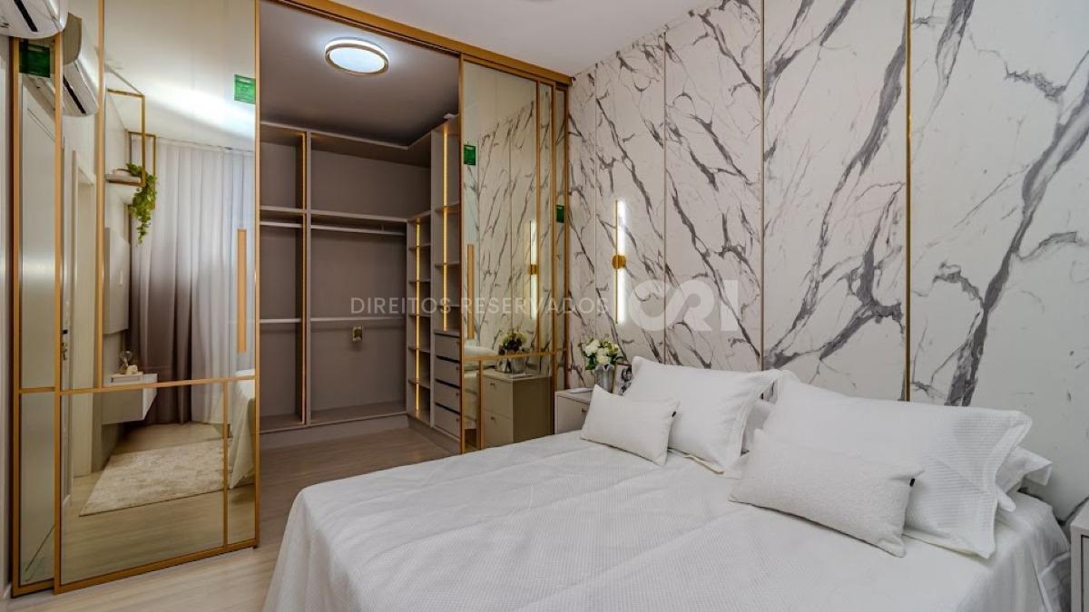 Apartamento mobiliado com 2 dormitórios no Edifício Rovere Della Luna no Centro de Balneário Camboriú