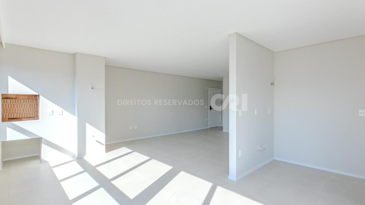 Apartamento com 3 suítes no edifício La Joie na Meia Praia em Itapema