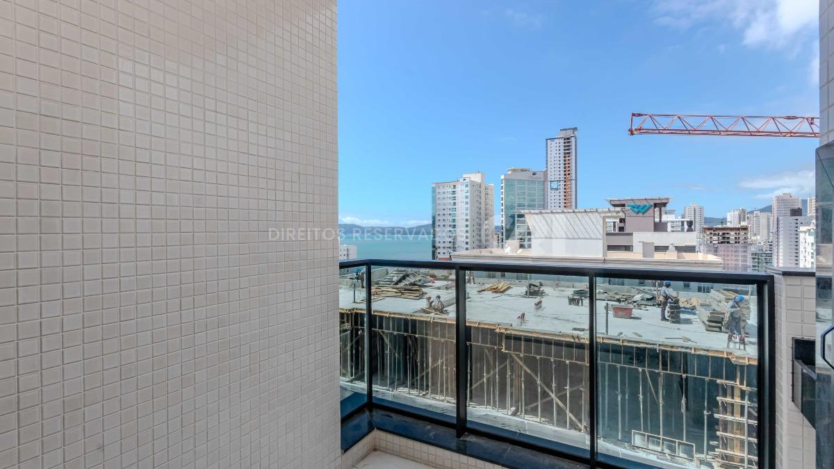  Apartamento com 2 suítes no edifício Alexandrita no Morretes em Itapema