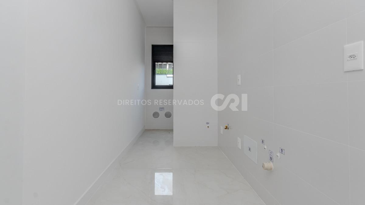  Apartamento com 2 suítes no edifício Alexandrita no Morretes em Itapema