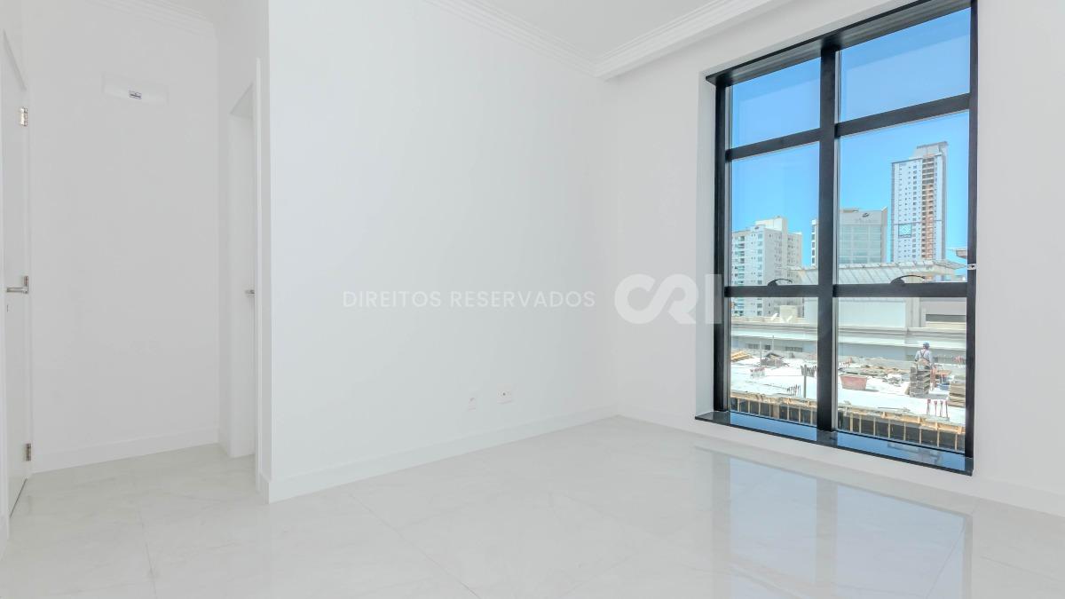  Apartamento com 2 suítes no edifício Alexandrita no Morretes em Itapema