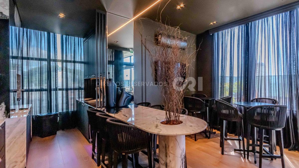  Apartamento com 2 suítes no edifício Alexandrita no Morretes em Itapema