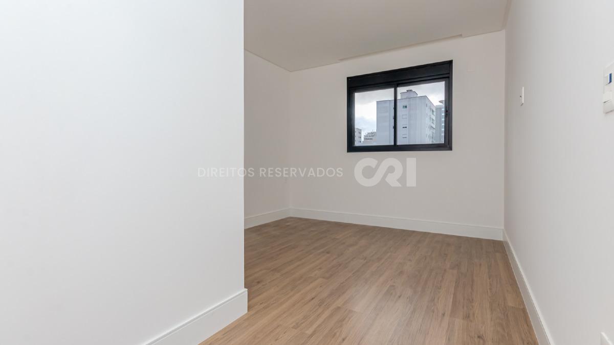  COPA: Apartamento com 3 suítes no Fiori del Mare Residenziale na Meia Praia em Itapema