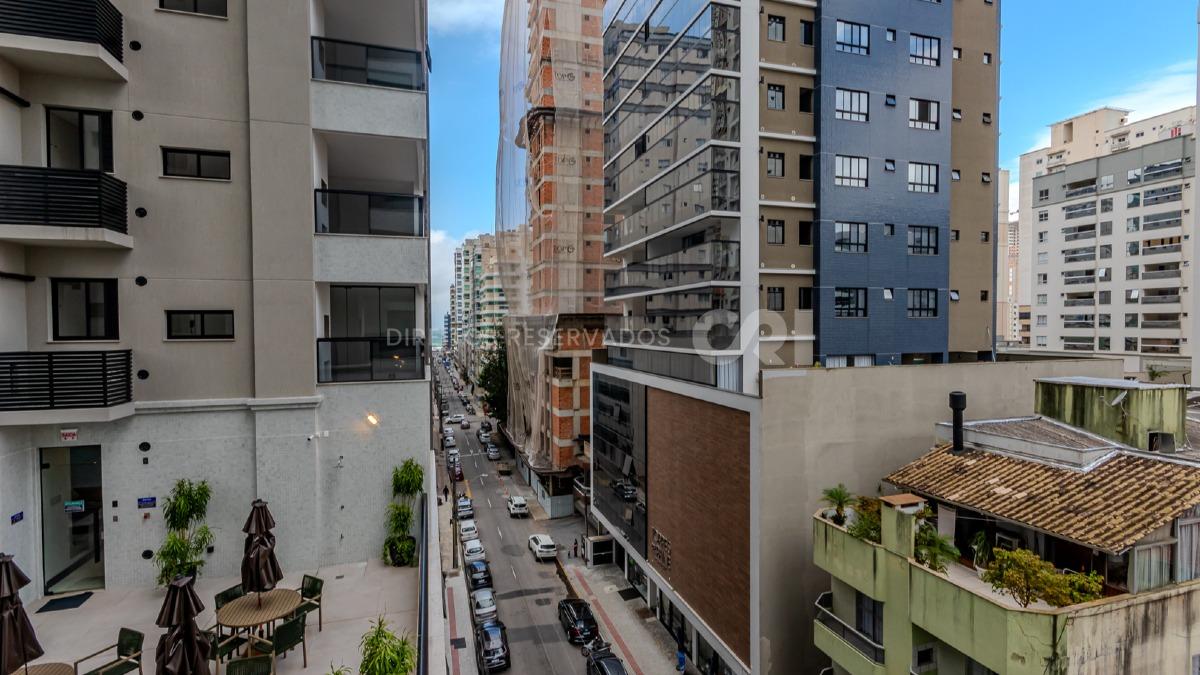  COPA: Apartamento com 3 suítes no Fiori del Mare Residenziale na Meia Praia em Itapema