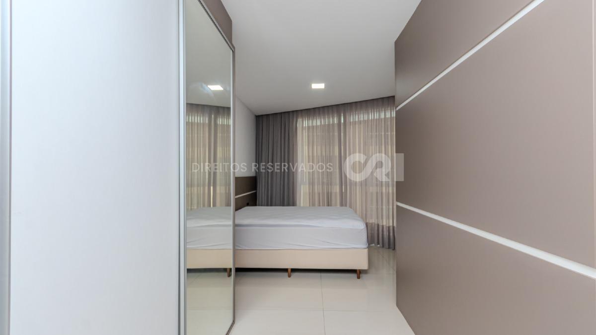 Apartamento com 4 suítes no Dubai Tower na Meia Praia em Itapema