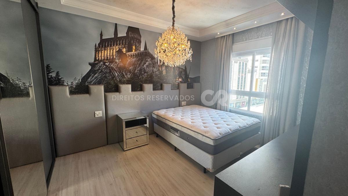 Apartamento frente mar com 4 suítes no Atlantic Paradise Towers na Meia Praia em Itapema