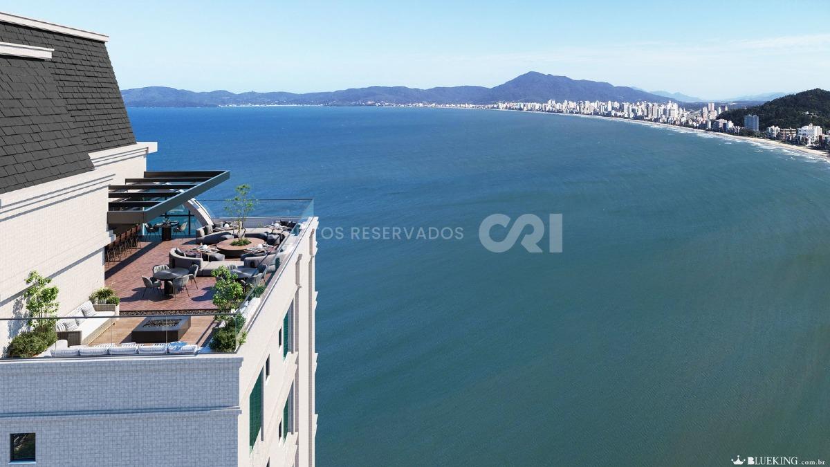 Apartamento com 4 suítes no Number One Tower Frente Mar no Centro em Itapema