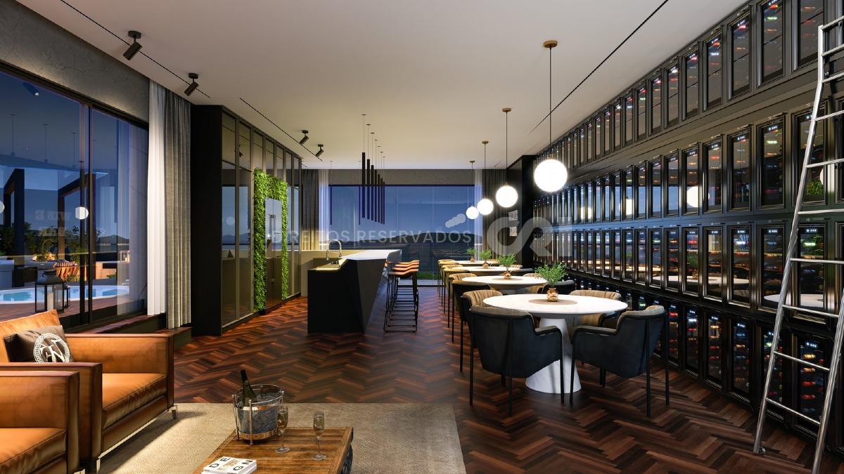 Apartamento com 4 suítes no Number One Tower Frente Mar no Centro em Itapema