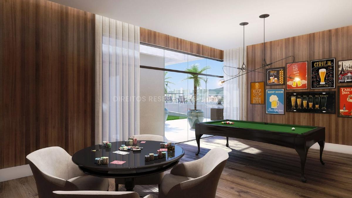 Apartamento com 3 suítes no edifício Riomaggiore na Meia Praia em Itapema