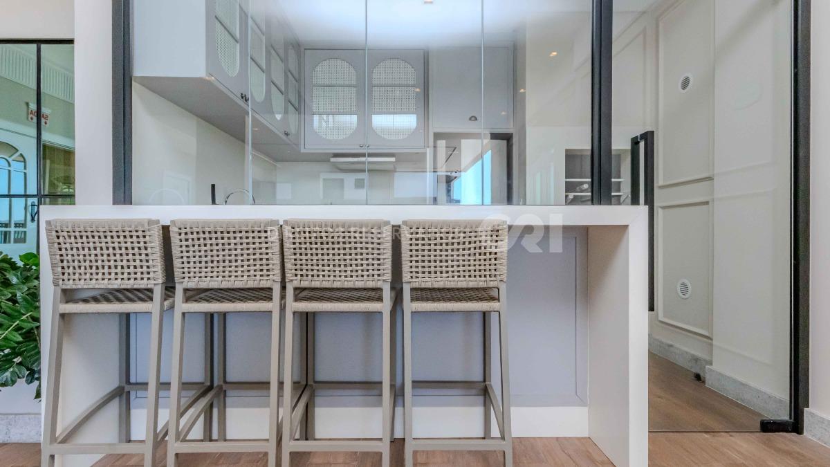 Apartamento com 4 suítes no Edifício Jardim Europa em Balneário Perequê, Porto Belo