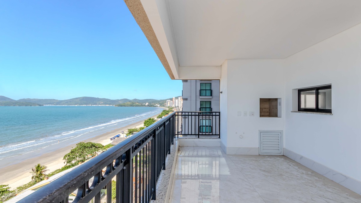 Apartamento com 4 suítes no Edifício Jardim Europa em Balneário Perequê, Porto Belo