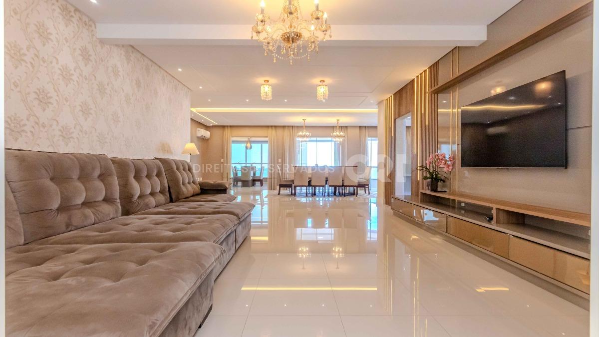 Apartamento com 4 suítes no edifício Mount Everest na Meia Praia em Itapema