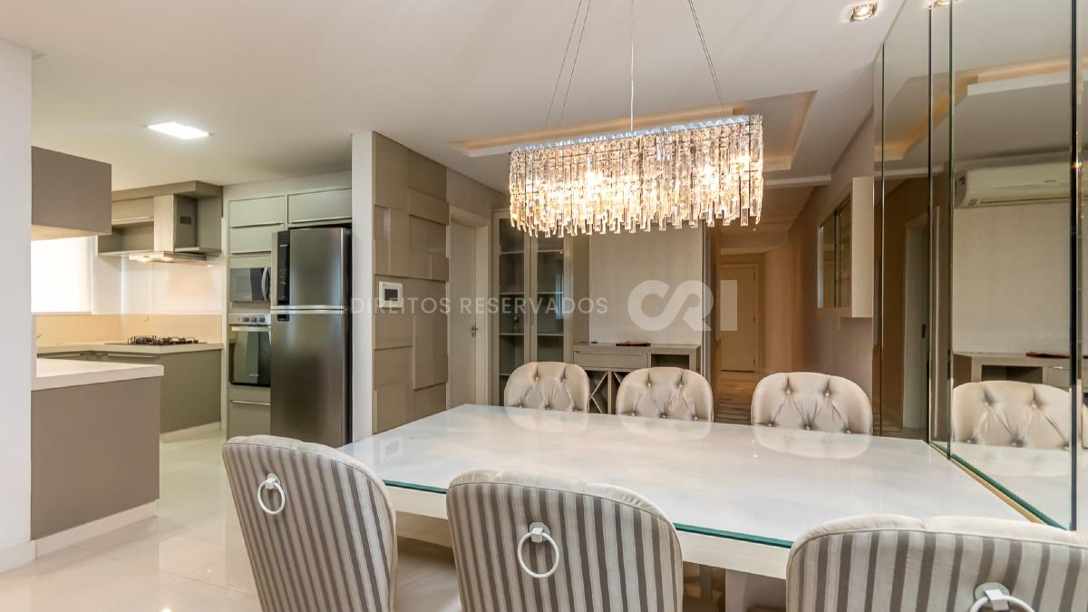 Apartamento com 3 suítes no edifício Aquarius Residence na Meia Praia em Itapema