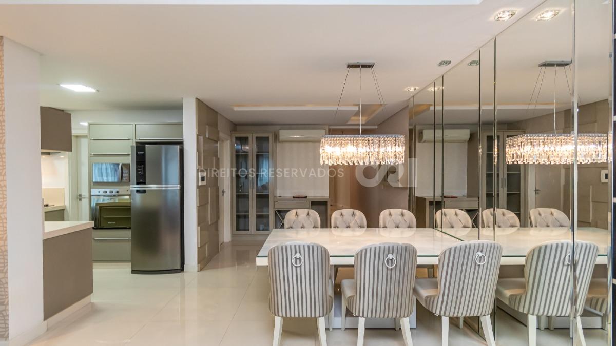 Apartamento com 3 suítes no edifício Aquarius Residence na Meia Praia em Itapema