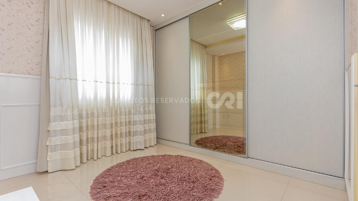 Apartamento com 3 suítes no edifício Aquarius Residence na Meia Praia em Itapema