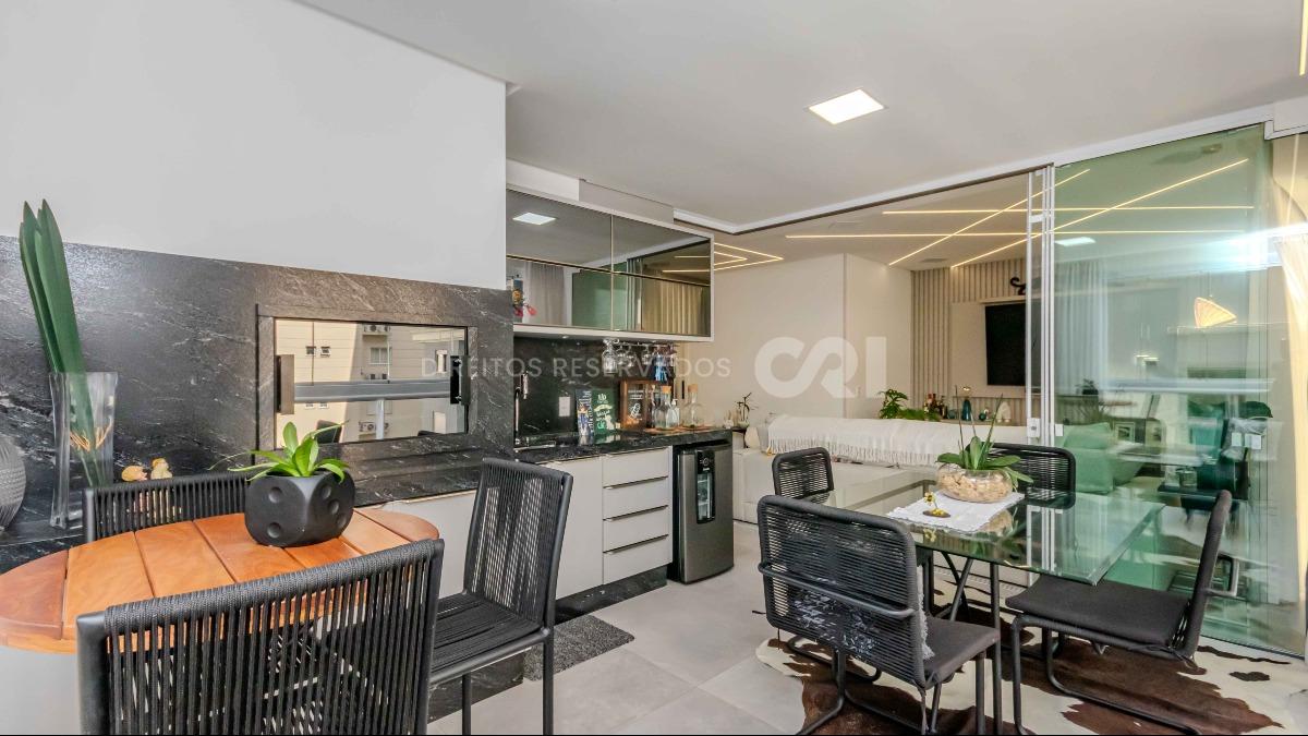 Apartamento com 3 suítes no Sole Del Mare Residenziale na Meia Praia, Itapema