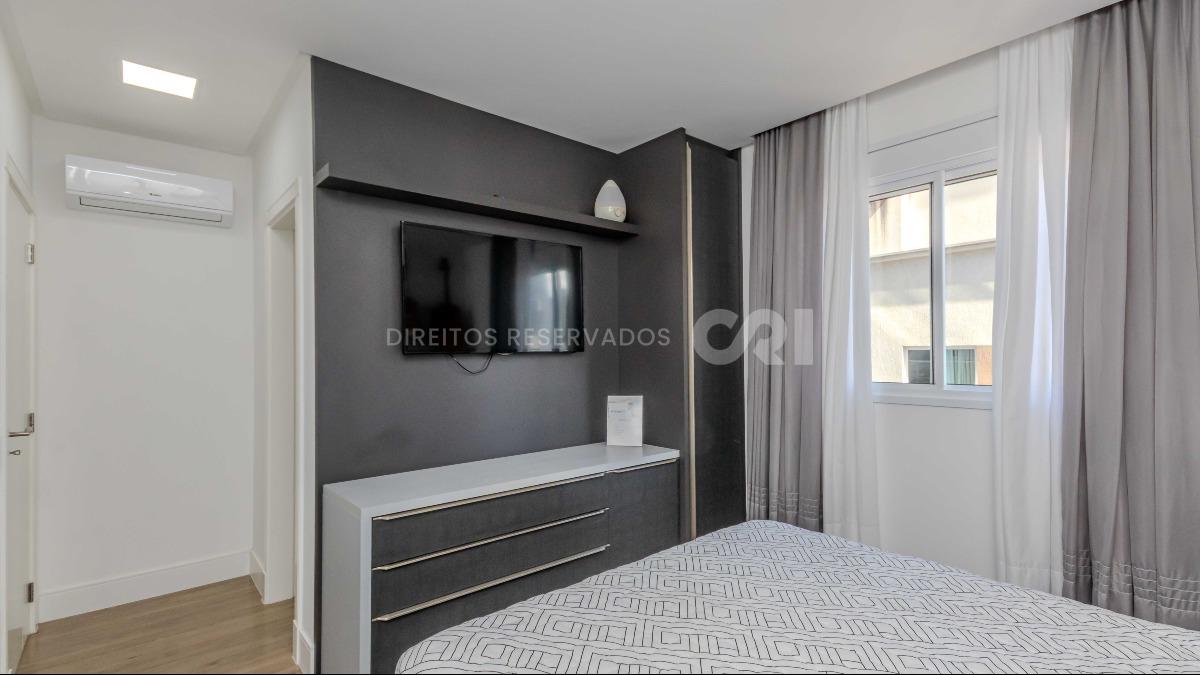 Apartamento com 3 suítes no Sole Del Mare Residenziale na Meia Praia, Itapema