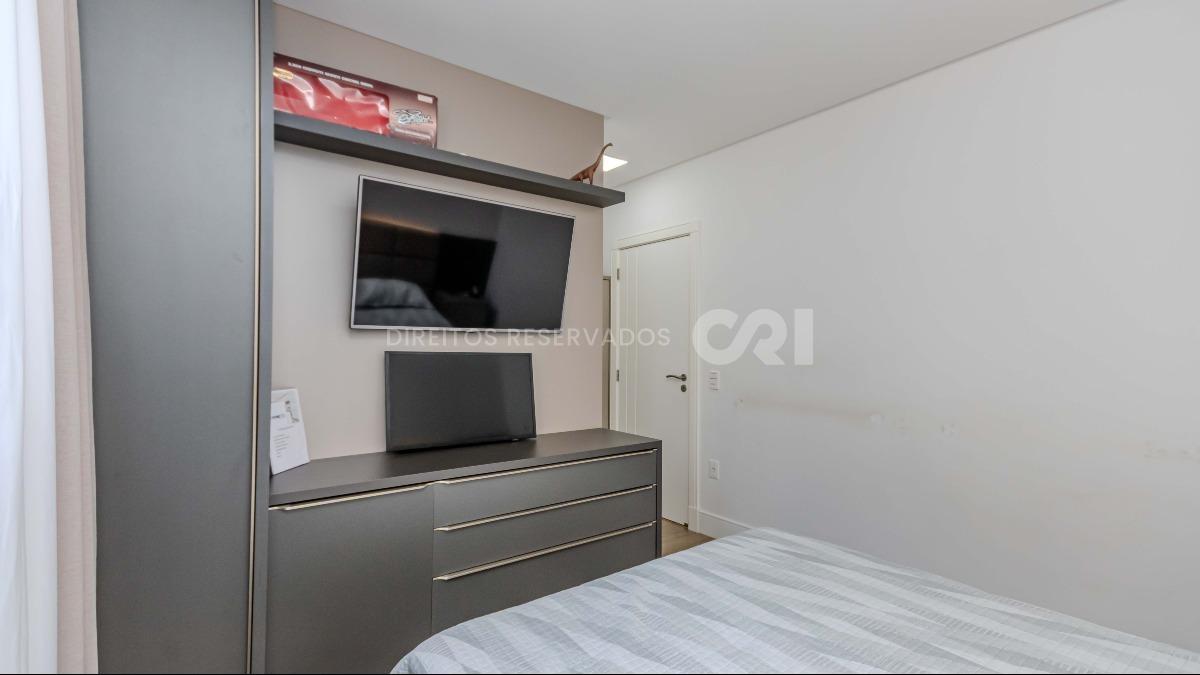 Apartamento com 3 suítes no Sole Del Mare Residenziale na Meia Praia, Itapema