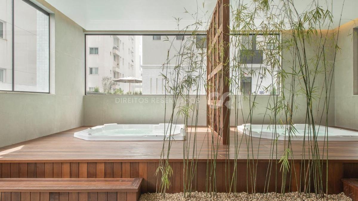 Apartamento 132m² com 3 Suítes no Edifício Fiori del Mare na Meia Praia, Itapema