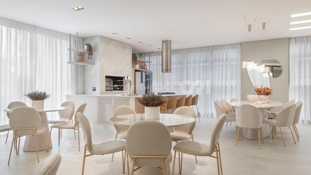 Apartamento 132m² com 3 Suítes no Edifício Fiori del Mare na Meia Praia, Itapema