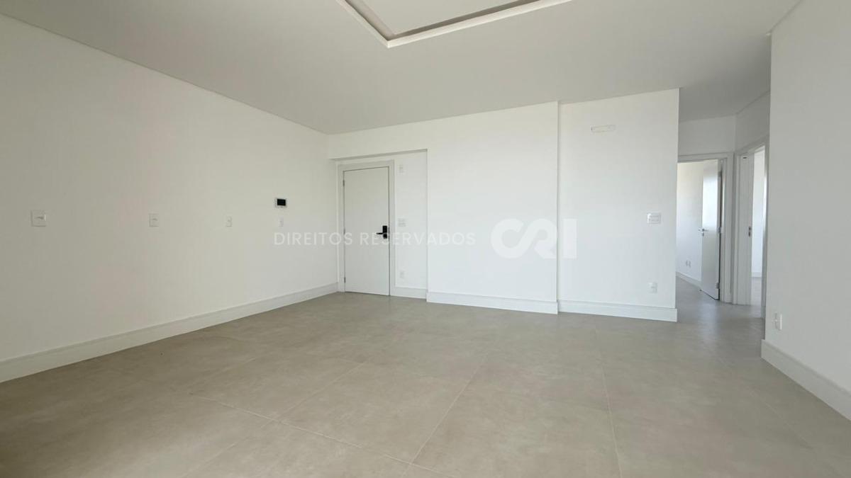 Apartamento 129m² com 3 Suítes no Edifício Plenilunem na Meia Praia em Itapema