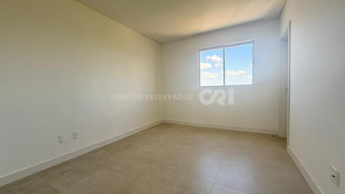 Apartamento 129m² com 3 Suítes no Edifício Plenilunem na Meia Praia em Itapema