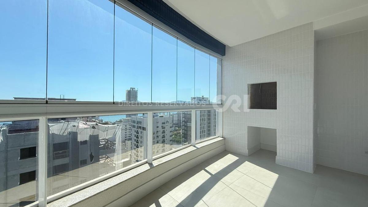 Apartamento 129m² com 3 Suítes no Edifício Plenilunem na Meia Praia em Itapema