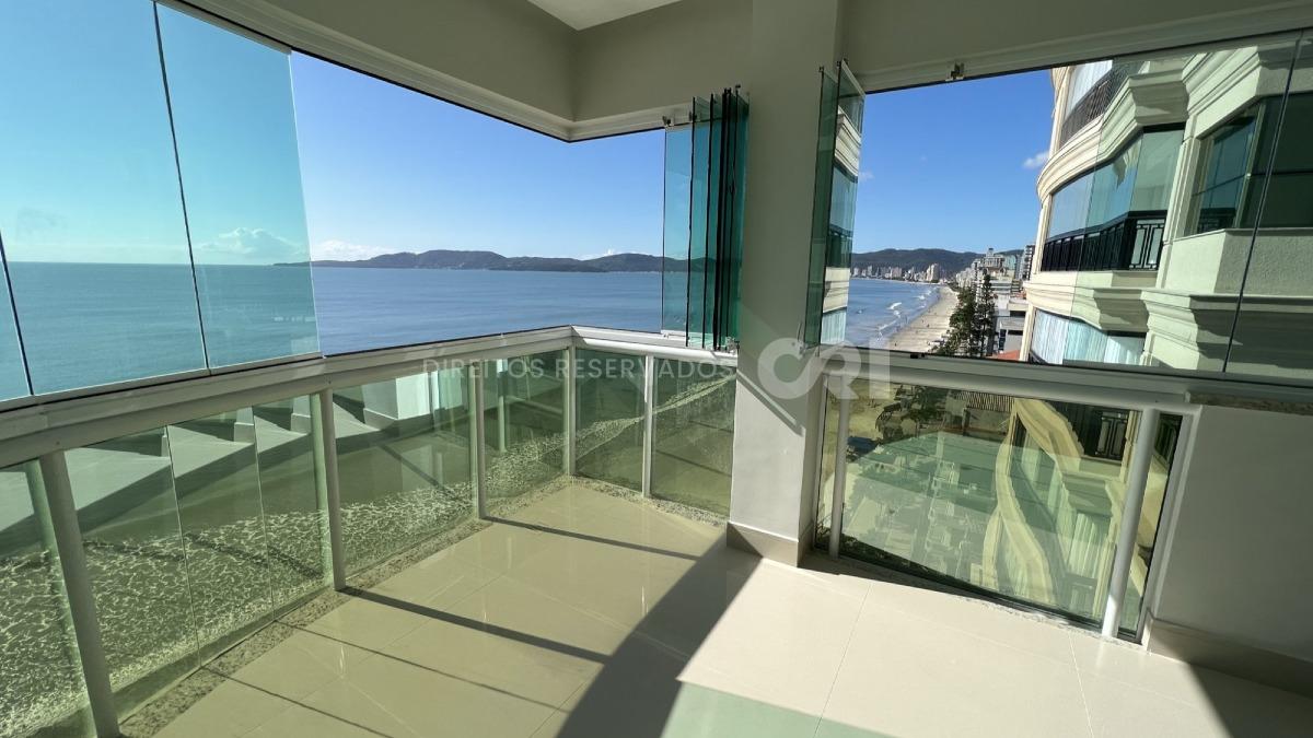 Apartamento a venda no Palazzo Del Mare com 04 Suítes na Meia Praia em Itapema