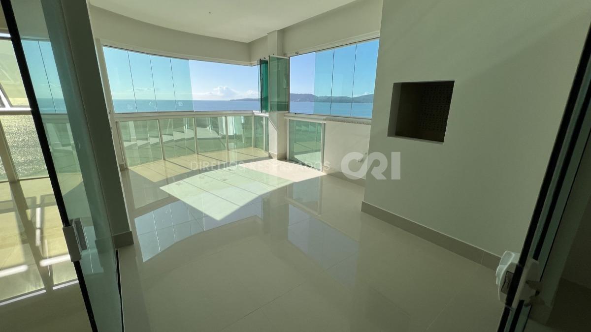 Apartamento a venda no Palazzo Del Mare com 04 Suítes na Meia Praia em Itapema