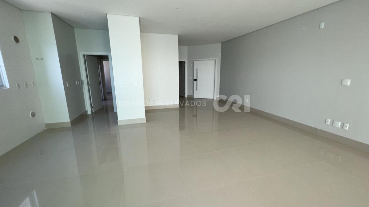 Apartamento a venda no Palazzo Del Mare com 04 Suítes na Meia Praia em Itapema