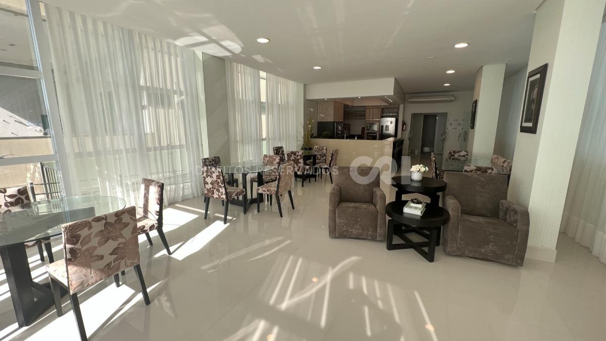 Apartamento a venda no Palazzo Del Mare com 04 Suítes na Meia Praia em Itapema